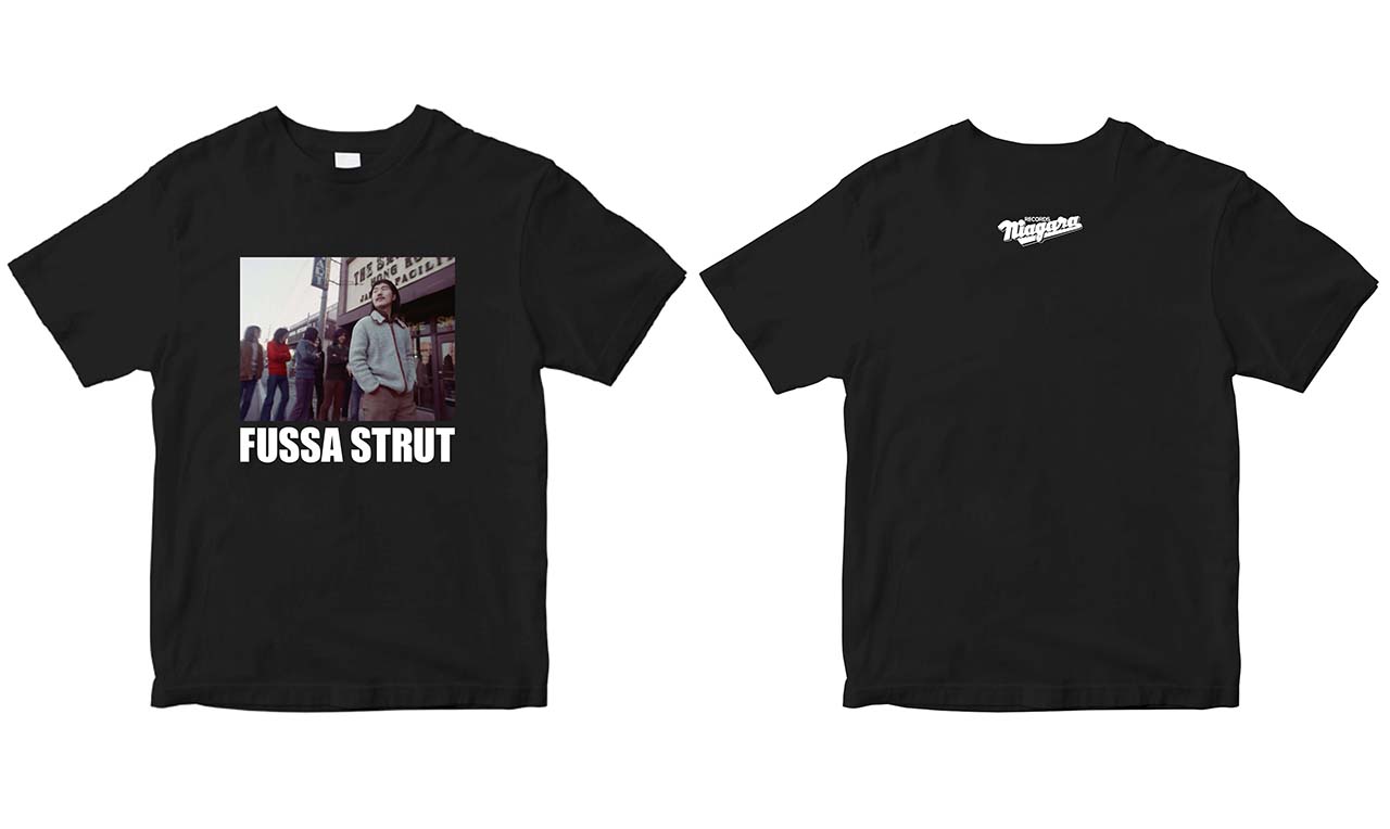 「FUSSA STRUT」Tシャツ黒