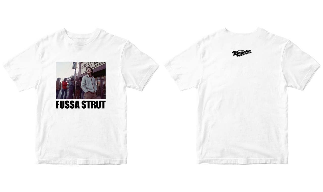 「FUSSA STRUT」Tシャツ白